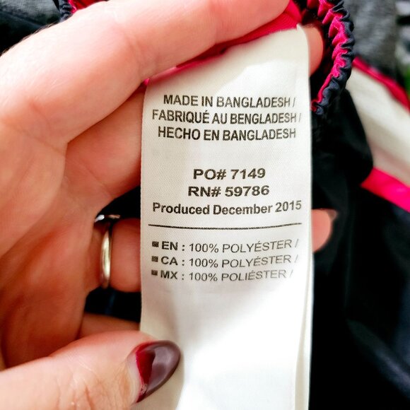 Umbro Womens Running Shorts Black & Pink Size S Running Gym Fitness ~S66.3 - Picture 7 of 7